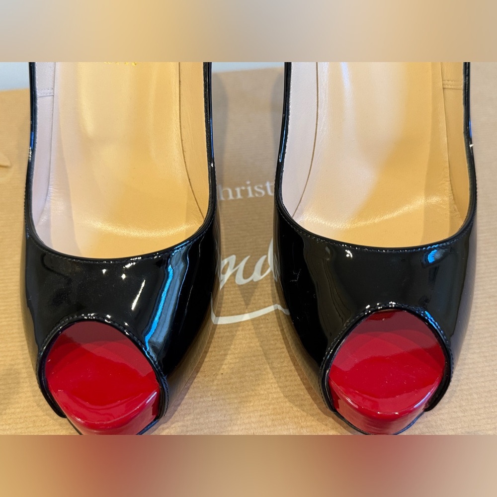 Christian Louboutin Black Patent Leather Heels, New Very Privé, 39.5 - Picture 7 of 17
